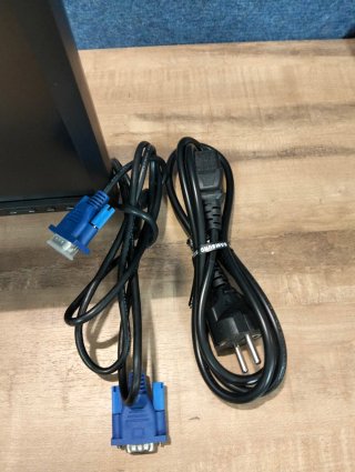 Monitor Samsung S19E450 19" LED VGA DVI