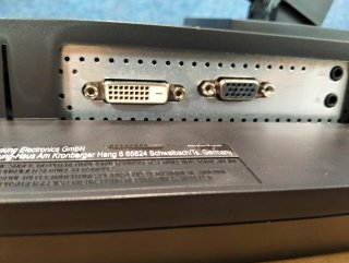 Monitor Samsung S19E450 19" LED VGA DVI