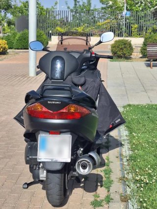 Suzuki Burgman 125E Negro Mate
