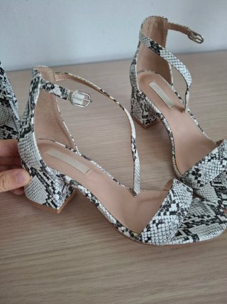 Set Primadonna Sandali 37 tacco medio e borsetta