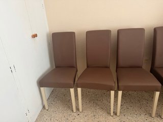 Juego de 3 sillas de comedor marrones