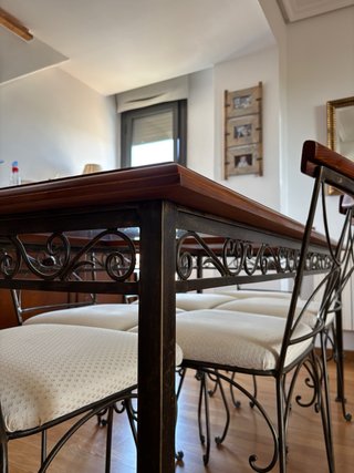 Mesa Comedor de Roble y Hierro Forjado