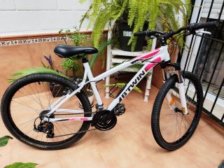 Bicicleta BTwin MTB Blanca