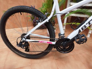 Bicicleta BTwin MTB Blanca