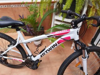 Bicicleta BTwin MTB Blanca