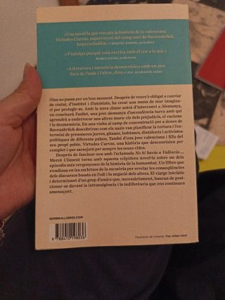 Més enllà dels murs - Mercè Climent
