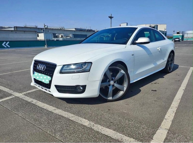 Audi A5 2010 - foto 1
