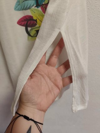Camiseta de chica talla M de Pull & Bear.