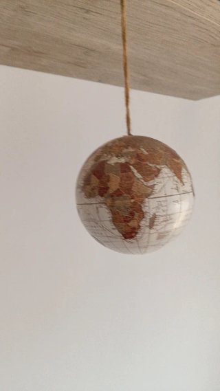 Globo terráqueo decorativo