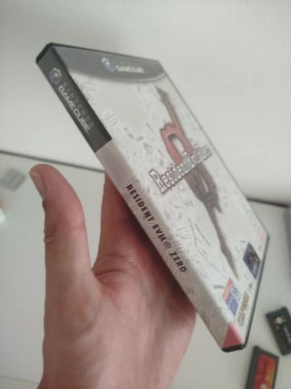 Resident Evil Zero GameCube Manual y Caja