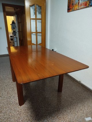 Mesa de comedor extensible de madera