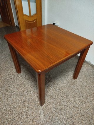 Mesa de comedor extensible de madera