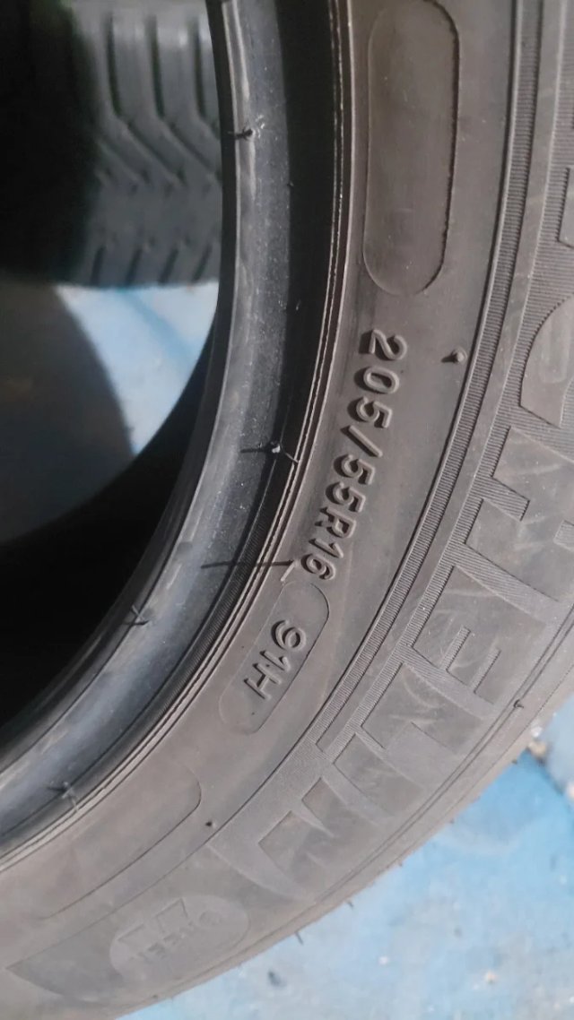 Neumáticos 205/55/16