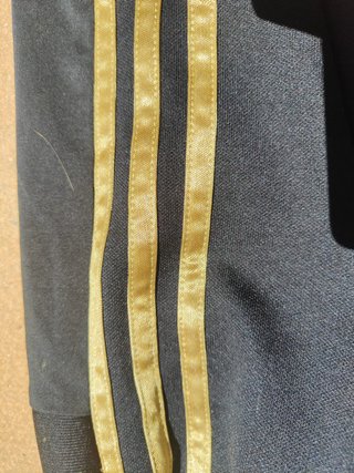 Sudadera Real Madrid Adidas 2018 Negra/Dorada