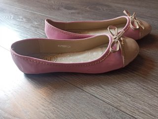 Ballerine bicolore rosa e beige con fiocco