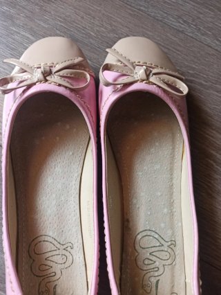 Ballerine bicolore rosa e beige con fiocco