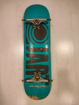 Tabla Skate Jart 9 + Ejes Venture 6.1