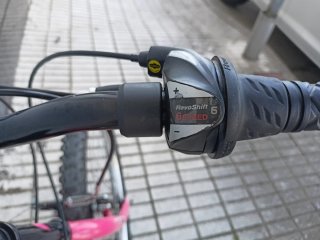 Bicicleta 24 pulgadas B-Pro Negra y Rosa.