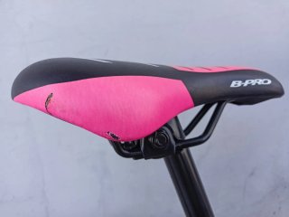 Bicicleta 24 pulgadas B-Pro Negra y Rosa.