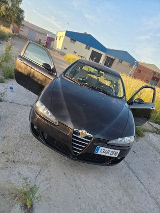 Alfa Romeo 147 2004