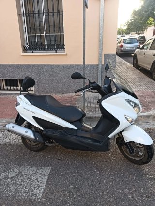 Suzuki Burgman 125 - 2017