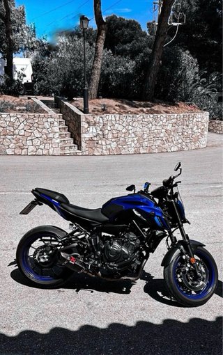 Yamaha MT-07 Naked Negra/Azul