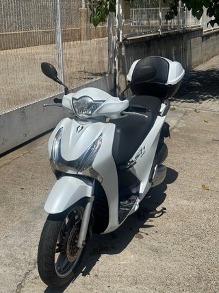Honda SH 125i Blanca