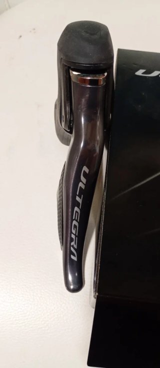 Maneta Shimano Ultegra R8070 Di2 Hidráulica