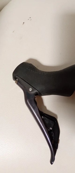 Maneta Shimano Ultegra R8070 Di2 Hidráulica