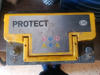 Batería Hella HA70 12V 70Ah 650A
