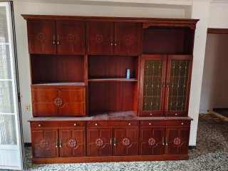 Muebles de habitación, salón y baño.