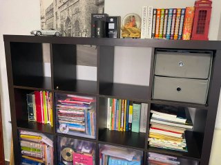 Estantería librería despacho negra.