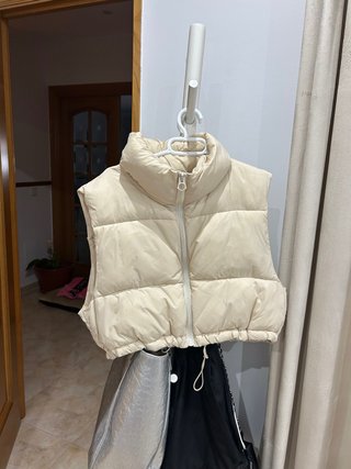 Chaleco acolchado beige