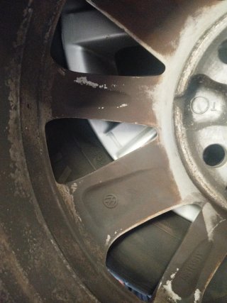 4 Llantas VW Golf con Neumáticos Semi Nuevos