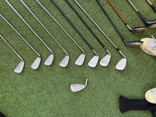 Set Palos de Golf