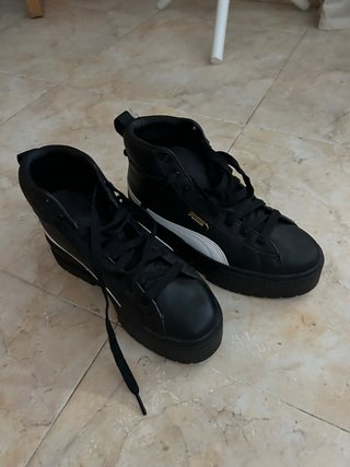 Botas Puma Negras y Blancas