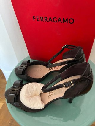 Salvatore Ferragamo Zapatos Salón Tacón