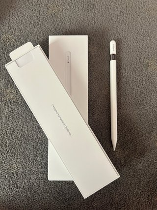 iPad 10ª Gen Plata + Accesorios