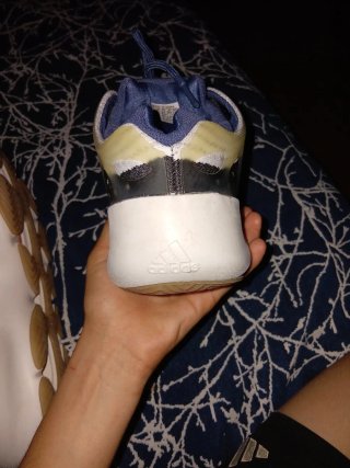 Yeezy 700 v2 Talla 44