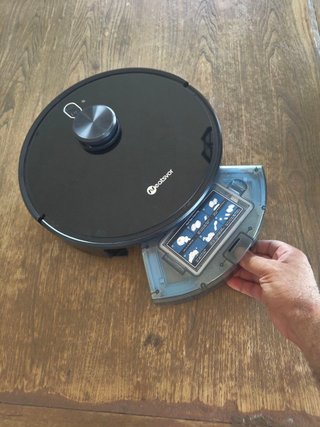 Robot Limpieza Neatsvor X600 + recambios