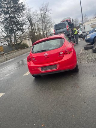 Opel Astra 2011