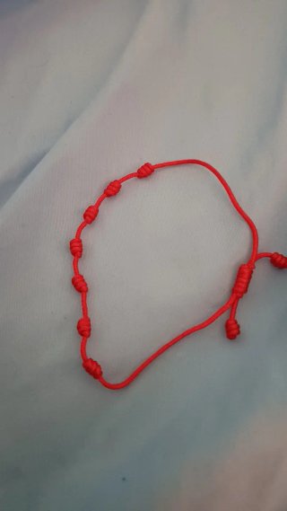 Pulsera 7 nudos roja ajustable