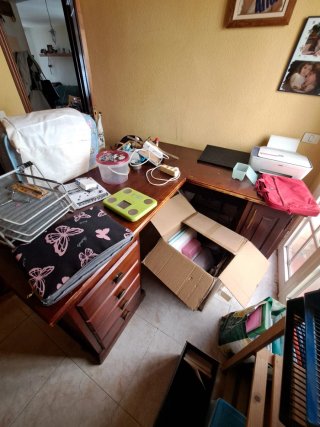 Mesa escritorio madera maciza L negociable