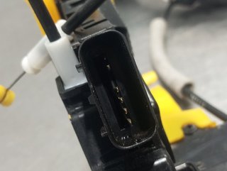 CERRADURA PUERTA DELANTERA IZQUIERDA KIA CEED (JD