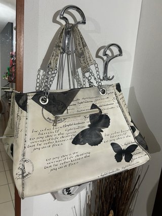 Borsa donna con scritte e farfalle