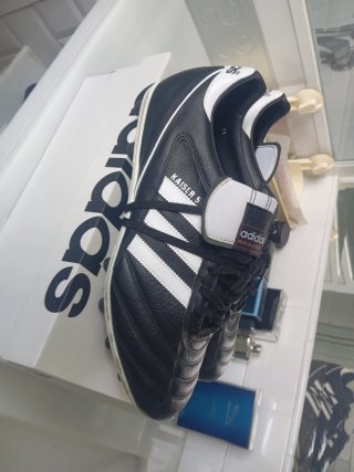 Botas de fútbol Adidas Kaiser 5