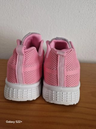 Zapatillas casuales grises y rosas talla 40