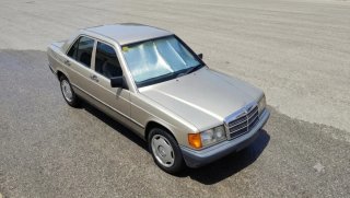 Mercedes-Benz 190 1986
