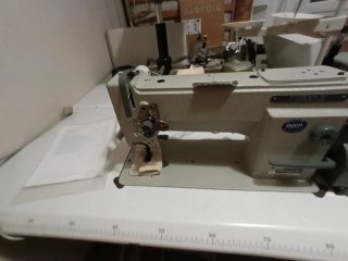 Máquina de coser triple arrastre FOMAX