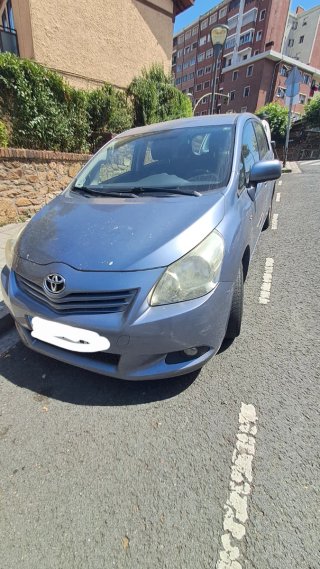 Toyota Verso 2010